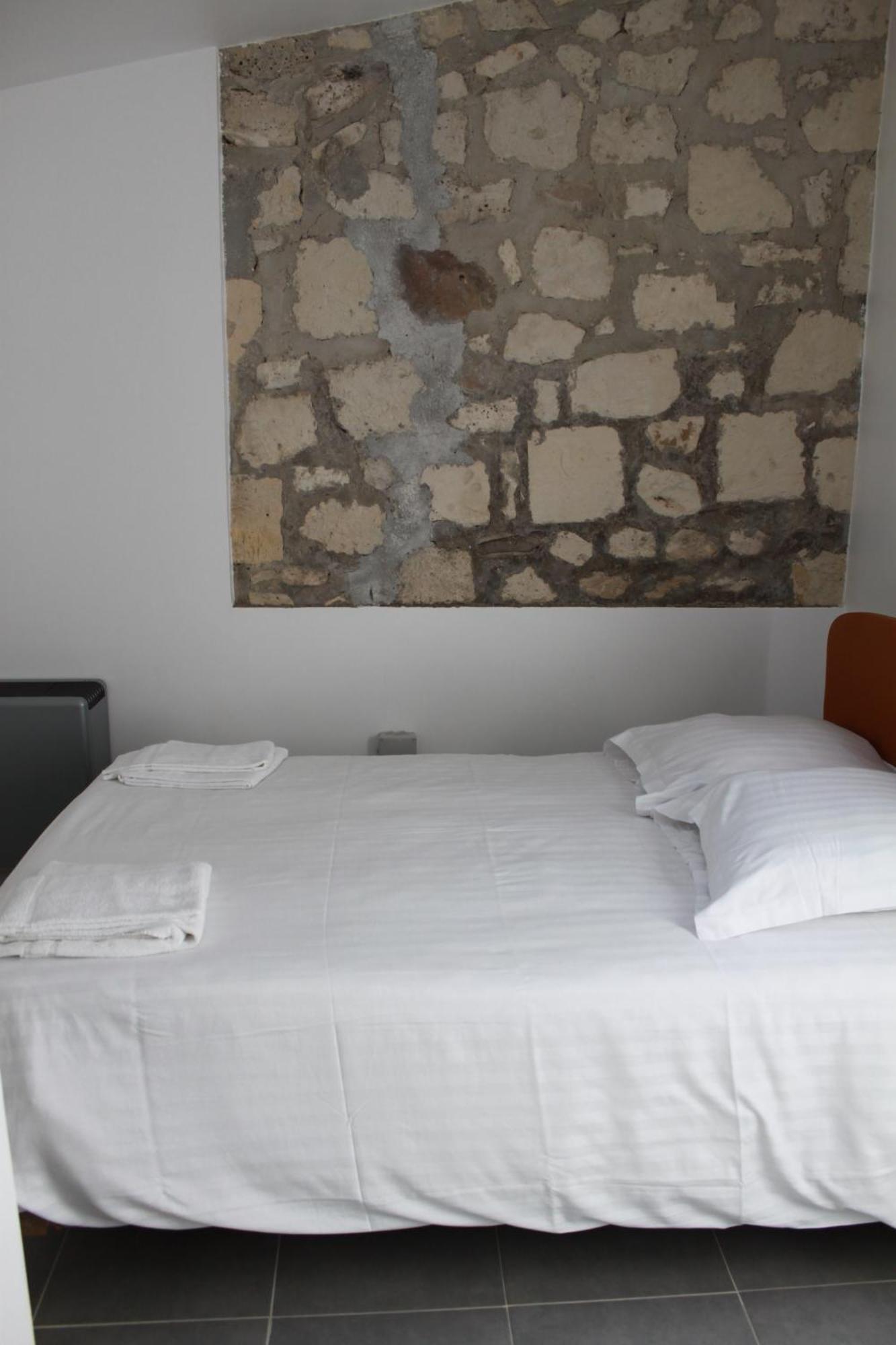 Domaine Le Translon Villa Saint-Pierre-Aigle Kamer foto